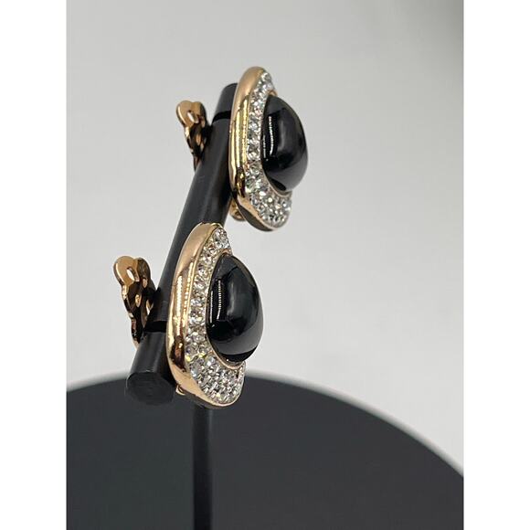 Daniel Swarovski Vintage DS and co Swarovski crystal Clip-On Earring Black Stone - Picture 3 of 8